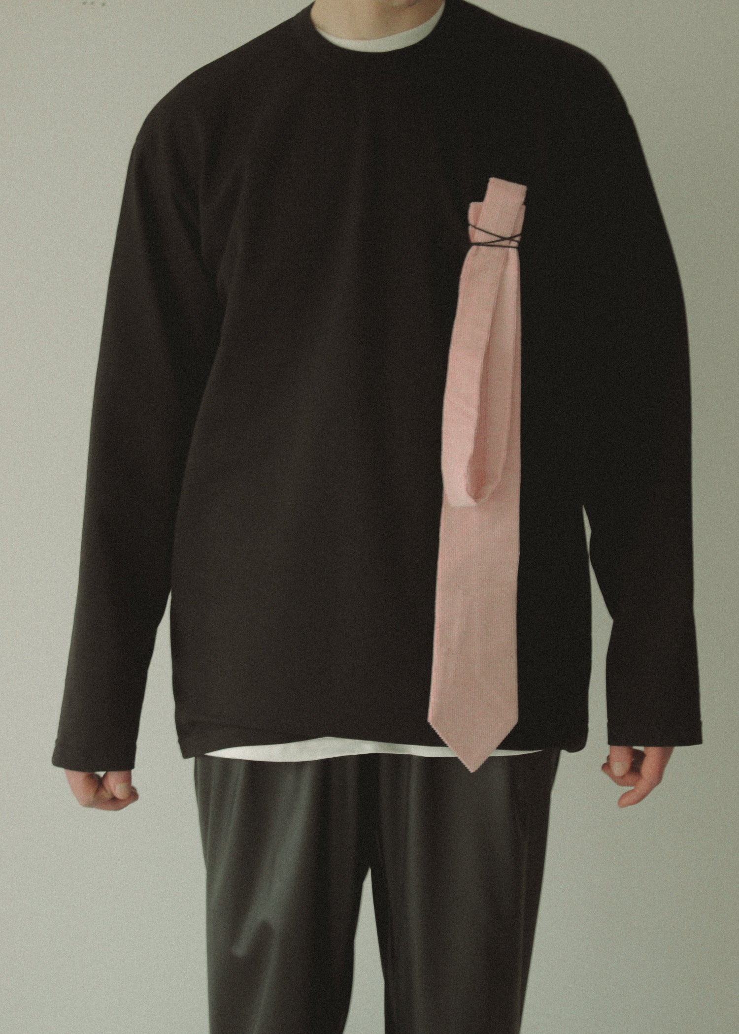 BLACK TIE